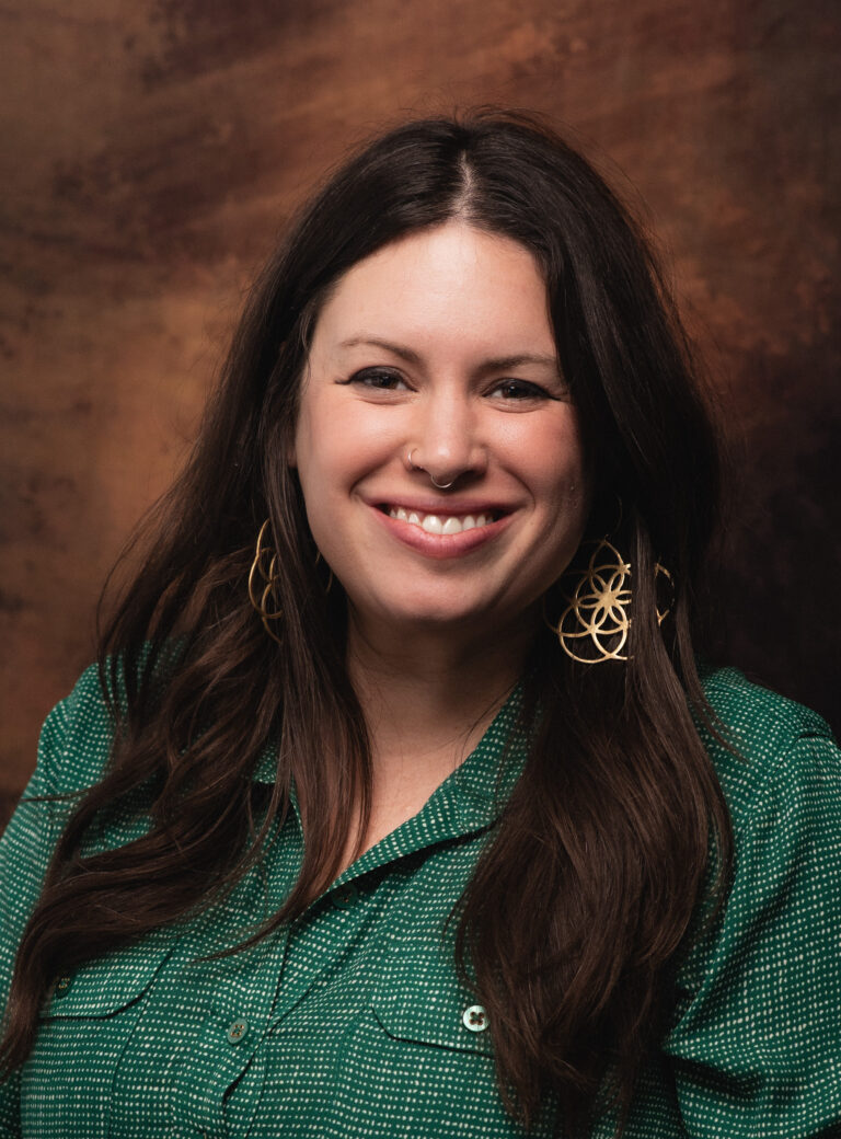 Cara Cheevers Headshot